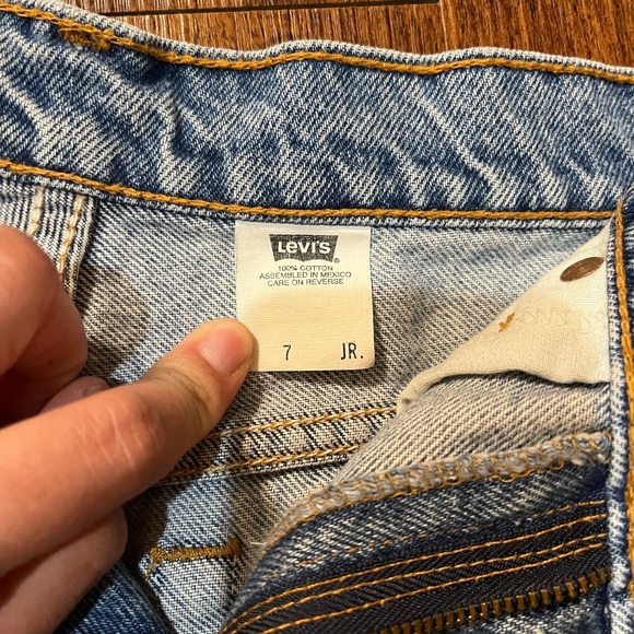Levi’s shorts - Picture 5 of 5